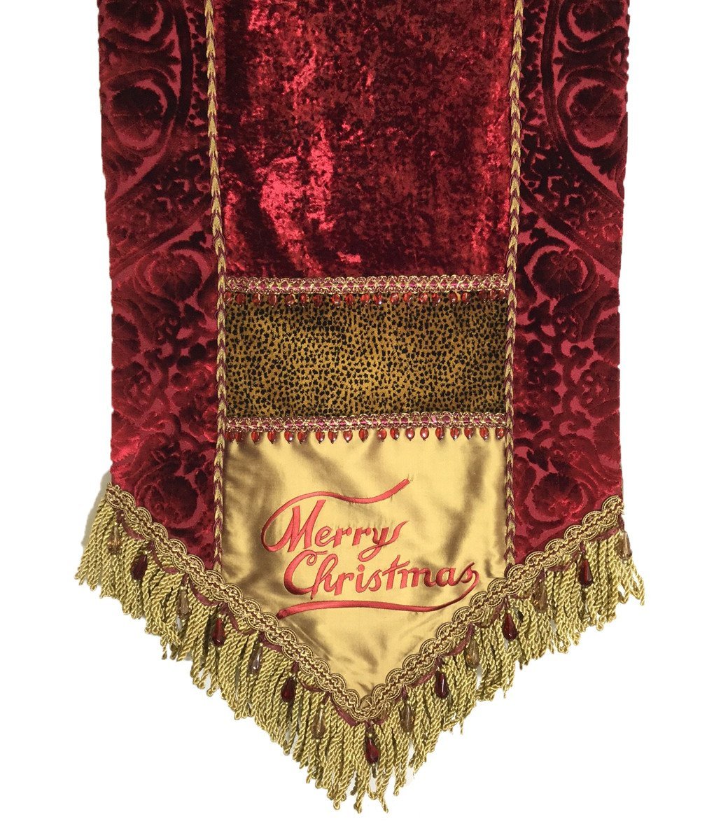 Christmas_Table_runner-red_velvet-gold_silk-Merry_Christmas-beads-reilly_chance_collection_grande