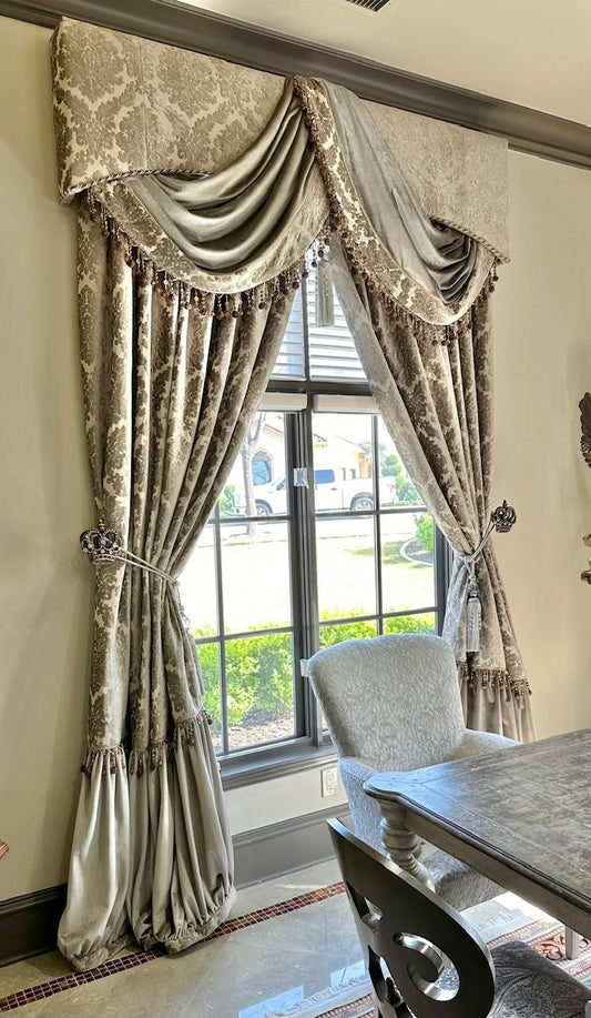 Cornice Board with Swags and Decorative Curtain Panels Venetian Collection