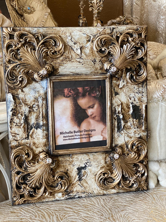 Michelle_Butler_original_heirloom_frame_with_fleur_de_lis-old_world_picture_frames-decorative_picture_frames-country_french_decor_picture_frames-reilly_chance