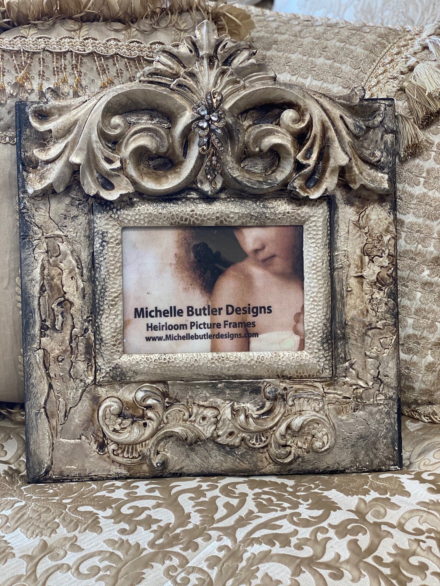 Michelle_Butler_table_top_frames-french_country_decor-old_world_picture_frames-decorative_picture_frames-heirloom_picture_frame-reilly_chance