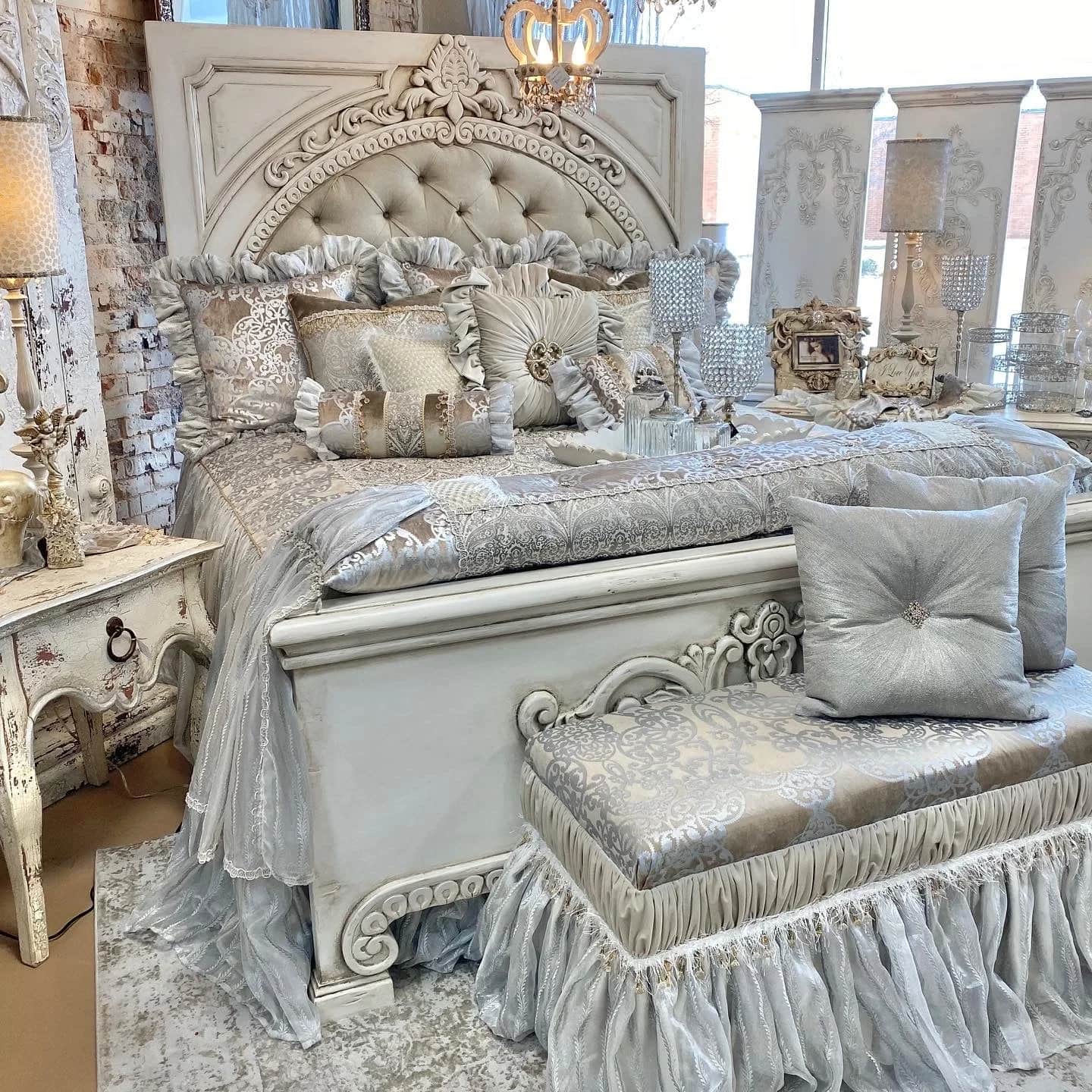 Luxury Comforter Sets for Bedrooms