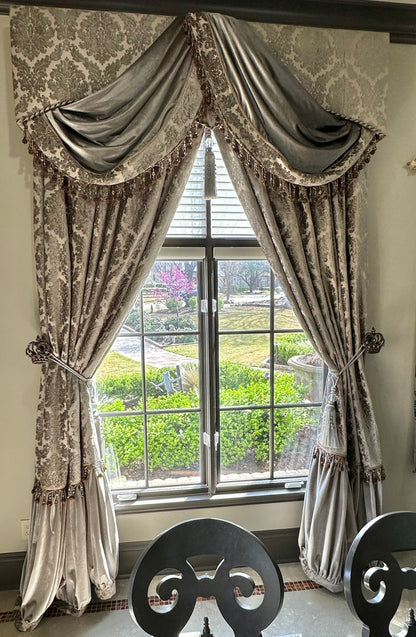 Cornice Board with Swags and Decorative Curtain Panels Venetian Collection