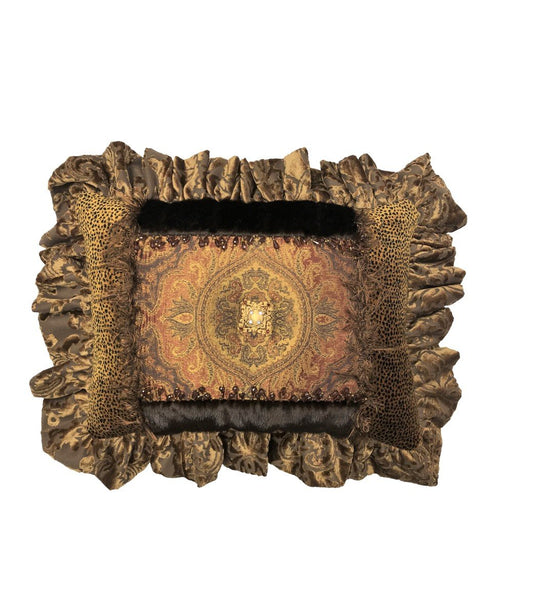 Accent_pillows-decorative_throw_pillows-old_world_style_pillows-high_end_pillows-opulent_pillows-reilly_chance