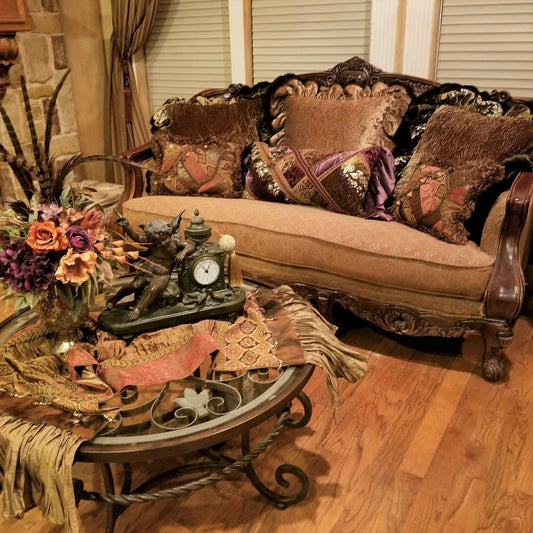 Accent_pillows-old_world_pillows-decorative_pillows-reilly_chance_collection_grande