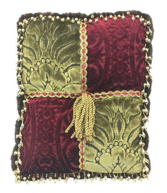 Christmas_pillow-Decorative_pillow-holiday_pillow-reilly_chance_collection_grande