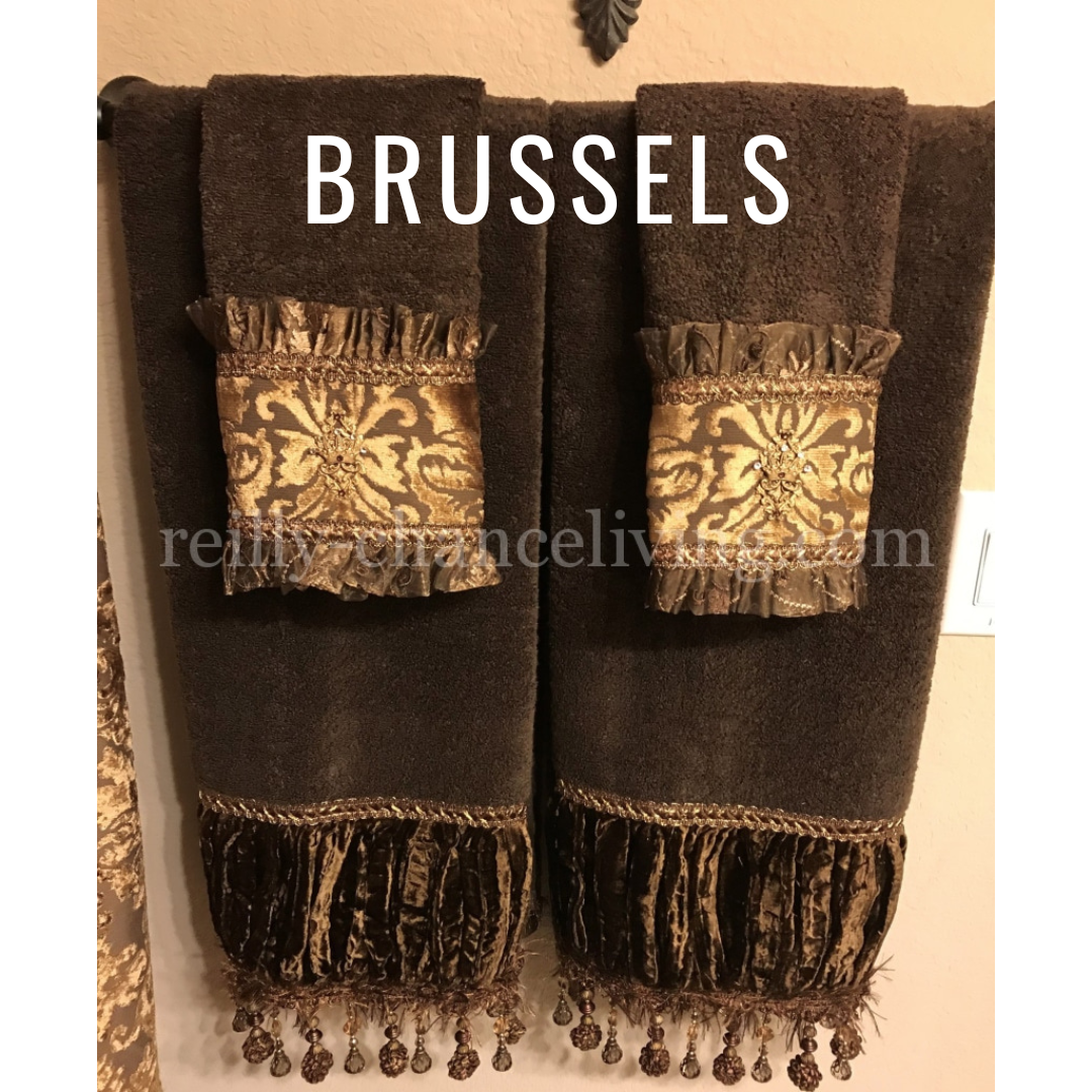 Decorative bathroom outlet towels