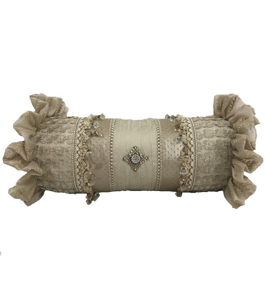 Designer_pillows-Accent_pillows-decorative_pillow-cream_pillows-neutral_accent_pillow-luxury_accent_pillows-reilly_chance_collection