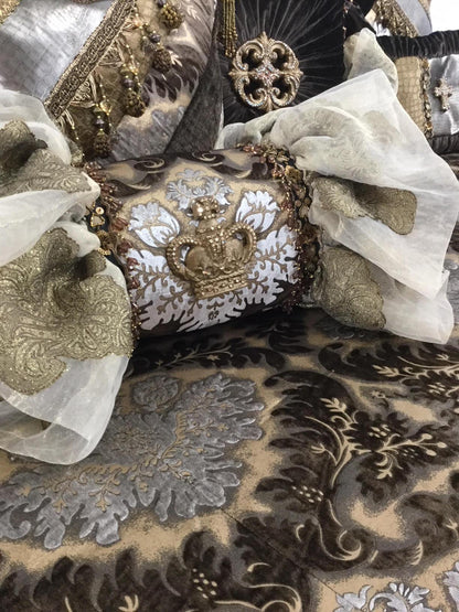 Luxury_bedding-old_world_bedding-master_bedroom_decor-designer_bedding-high_end_bedding-oversized_bedding-chocolate_brown_bedding-reilly_chance_collection