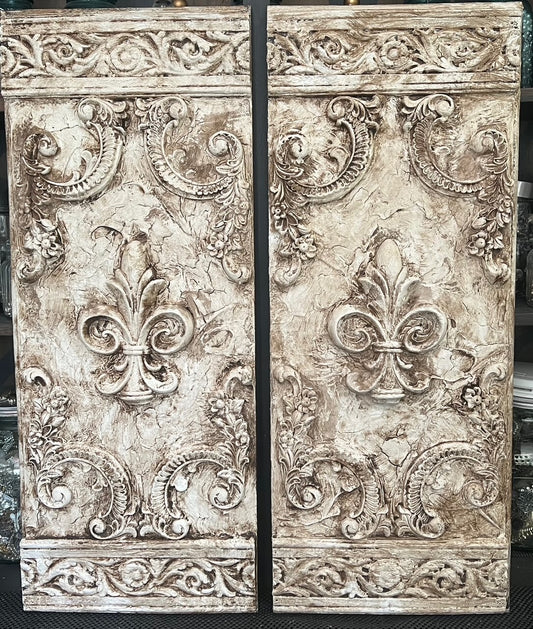 Michelle Butler Designs Set of Two Vintage Cream Wall Plaques