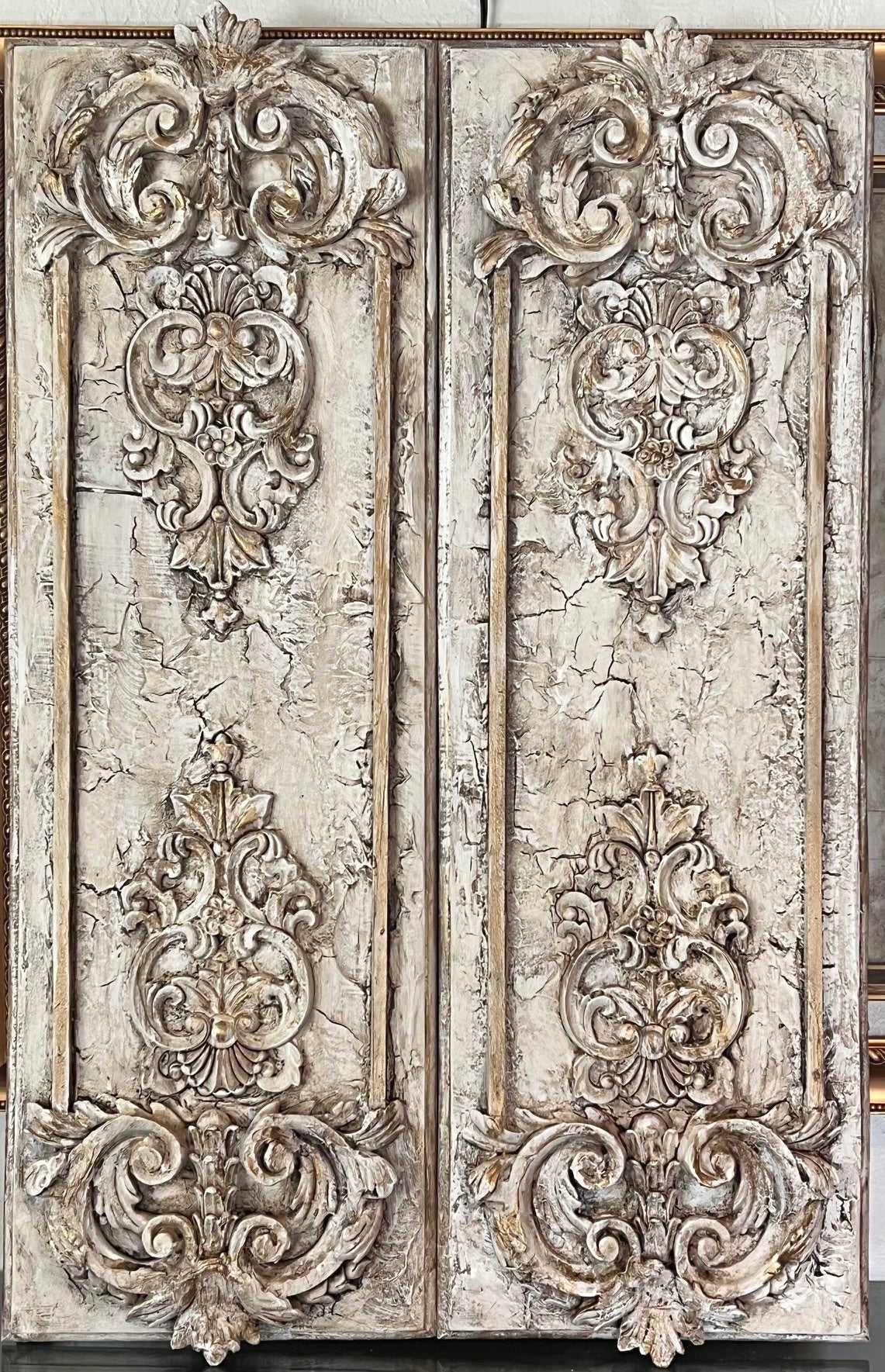 Michelle Butler Designs Set of Two Antique Cream Medallion Wall Plaques
