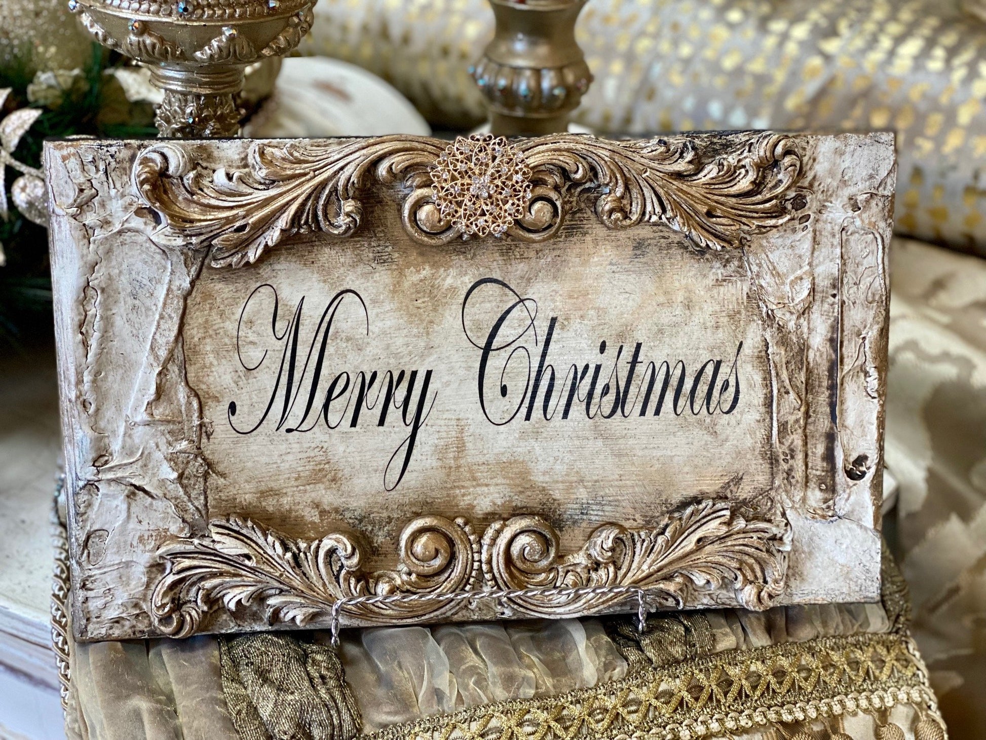 Michelle Butler Merry Christmas Plaque Cream And Gold Home Decor