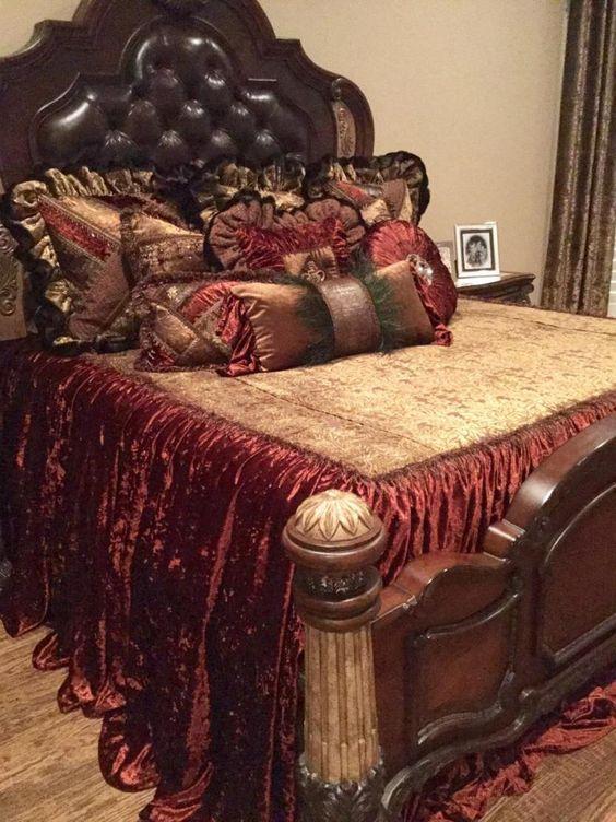 Designer_bedding-luxury_bedding-bedding_ensembles-over_sized_bedding-old_world_bedding-reilly_chance_collection_grande