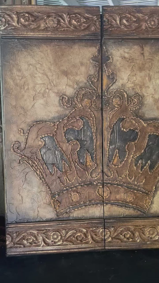 Michelle Butler Designs Set of Two Crown Wall Plaques