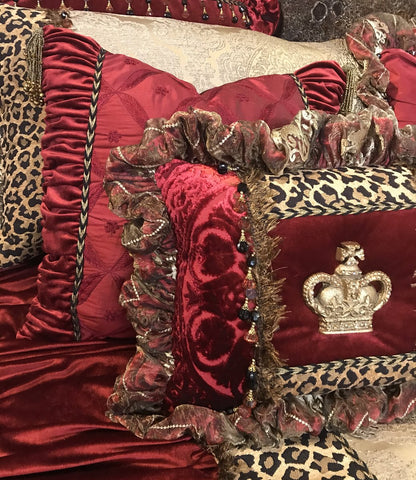 Luxury_bedding-old_world_decor-old_world_bedding-designer_bedding-decorative_pillows-reilly-chance_collection