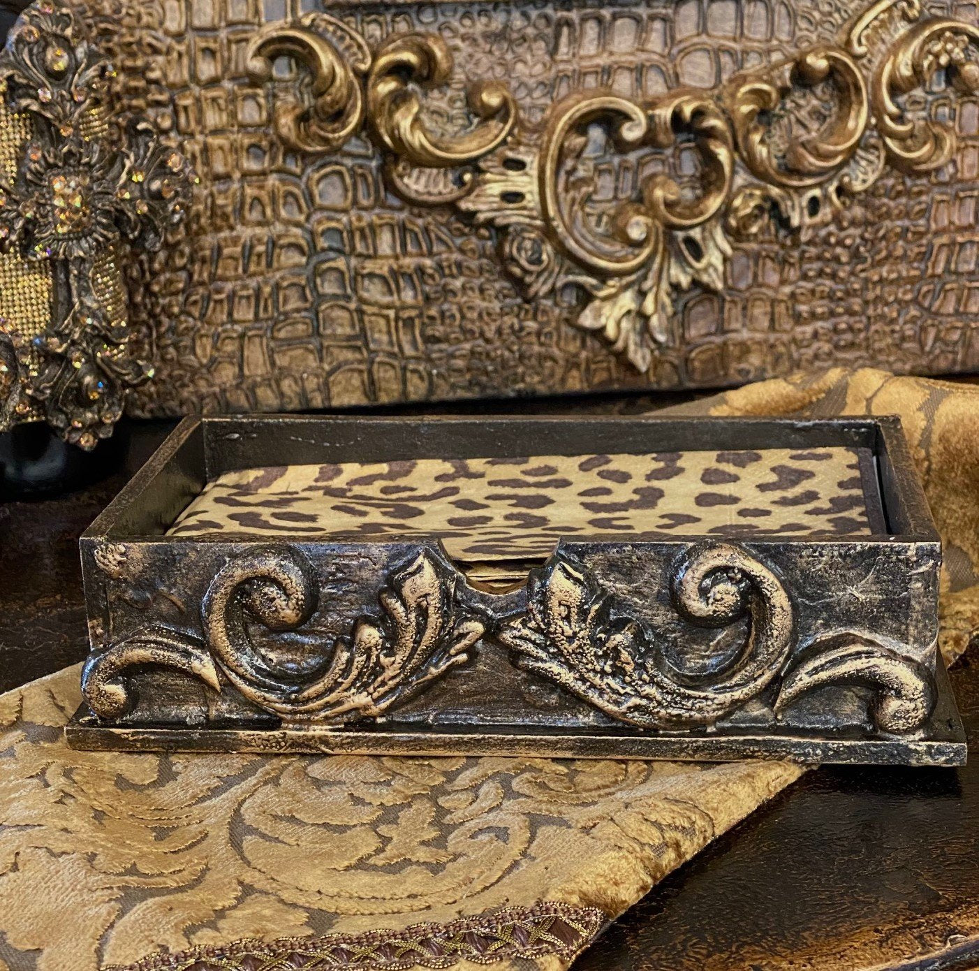 Luxury_guest_towel_holder-leopard_guest_towels-reilly_chance