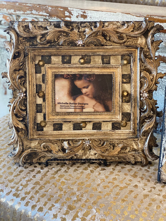 Michelle_Butler_table_top_frames_with_checkerboard_pattern-old_world_picture_frames-decorative_picture_frames-heirloom_picture_frames-reilly_chance