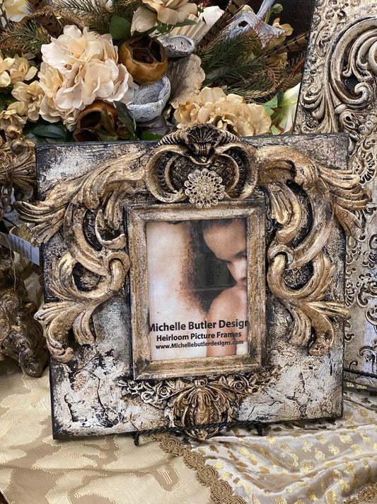 Michelle_Butler_table_top_frames_with_crown-old_world_picture_frames-decorative_picture_frames-heirloom_picture_frames-reilly_chance