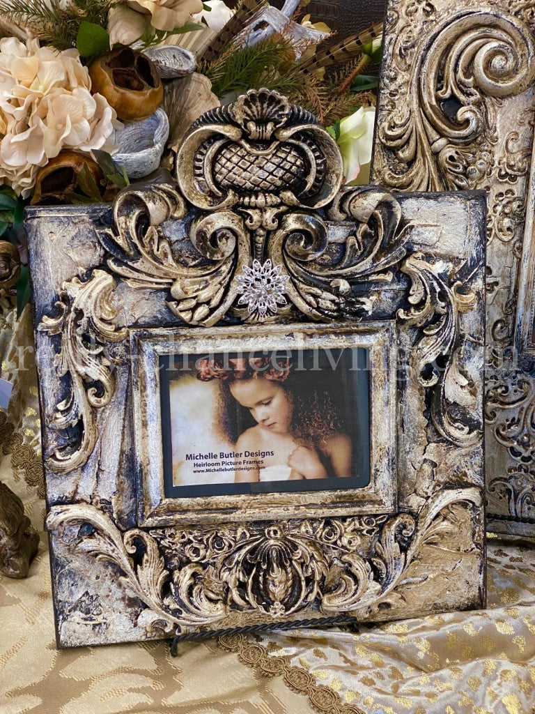 Michelle_Butler_table_top_frames_with_crown-old_world_picture_frames-decorative_picture_frames-heirloom_picture_frames-reilly_chance