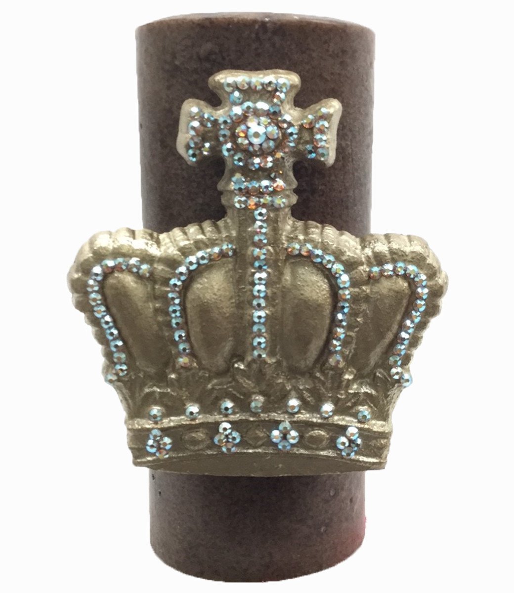 Triple_scented-hand_poured_candle-light_brown-fresh_linen_scent-4x9-champagne_jeweled_crown-decorative_candles-sir_olivers-reilly_chance_collection